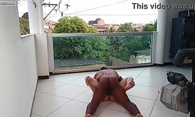 My personal trainer fucks me hard during workout 😏