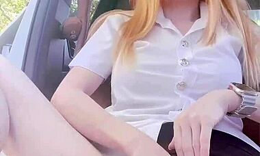 Beautiful Thai girl showing off her nudes outside feels so daring