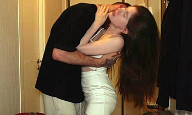 i came from out of town so he could come in my mouth and fuck me