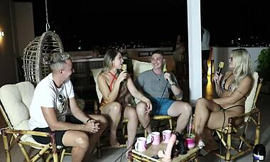 ela קיימה סקס בחוץ בדייט ראשון!