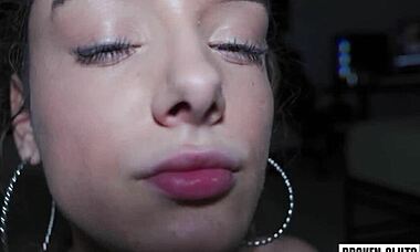 18 yo Tinder date got destroyed by MrBigFatDick, oops!