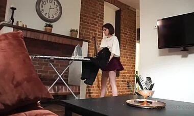 wow, i love fucking strangers in a hotel with big tits and big cocks!