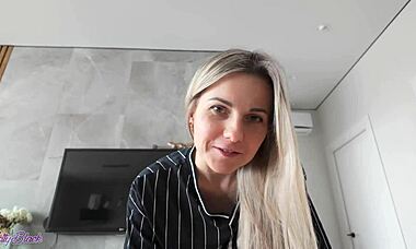 Omylem vytrysknul do těsné kundičky nevlastní sestry během divoké jízdy