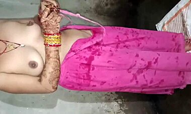 Seductive bhabhi caught peeing in bathroom, speaking dirty Hindi for arousal