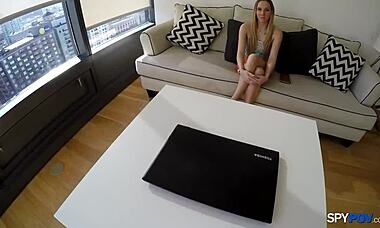 i’m totally hooked on banging Hollie Mack in this sneaky spy vid!