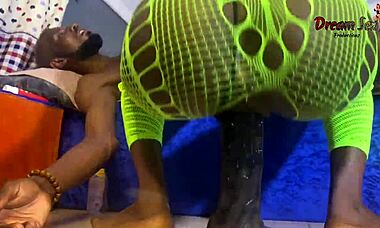 vera totally gets off with her toy n big dick