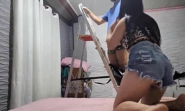 Neighbor fixin’ lamp, caught him hard starin’ at my butt. Can’t believe this tight latina heat!