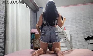 Neighbor fixin’ lamp, caught him hard starin’ at my butt. Can’t believe this tight latina heat!