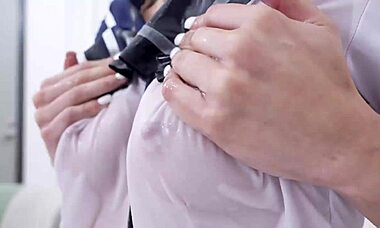 jojo austin rides his cock with wild moves