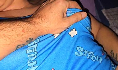 I’m just rubbing my stepdaughter’s pussy innocently, and my cock slips in with desire! 😳