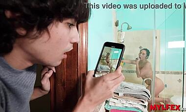 caught my friend's step-mom naked in bathroom