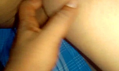 desi aunty milk pussy eating with tamil boy in bedroom