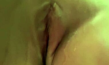 Bathing showing pussy and ass for anal