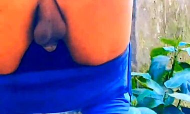 Pornashubby Masturbates Solo in Bathroom After Rounds