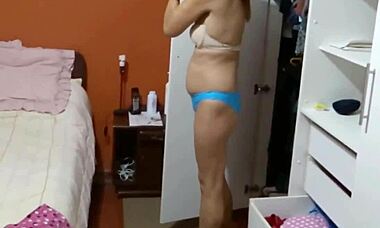 Stepmother asks me to masturbate after her meeting 😏