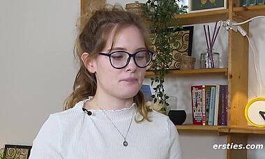 Ersties Luna Spoils Her Shaved Pussy With Dildo And Vibrator!