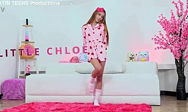 Sweet chloe takes two huge cocks in her ass with fisting