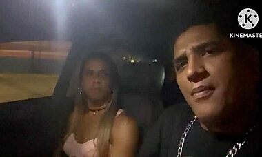 Casada transando em plena via publica via light ao vivo 😍