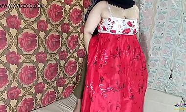 Anal pounding of chubby Indian bhabhi with clear Hindi audio