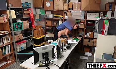 teen thief pleads desperately to avoid parental trouble