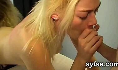 These French amateurs are sharing exhibition and public fucks!