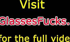 Pikelsker babe opsamlet og kneppet i skjult kamera POV