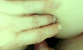 Mari flic découvre sa femme infidèle dans une liaison choquante