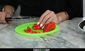 Perv mostohatestvér basz mostohahúgot Milu Blaze hijabban