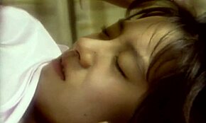 Азијска млада 18+ јаше жестоко у заводљивој каубојки пози за тебе