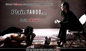 Човек, не мога да повярвам, че голямата доведена мама крои планове да чука доведения си син!