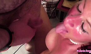 La Roberta Farnese szop és dug barátját ajándékokért