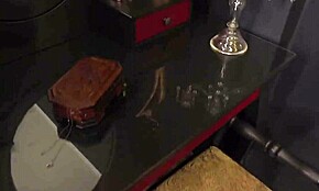 Брюнетка тийн 18+ се присъединява към ФФМ с милф и съпруг