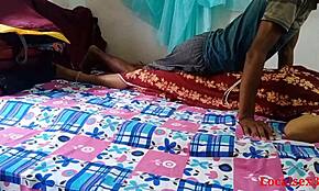 في القرية بيبي ديسي تتناك بقوة في فيديو رسمي من localsex31