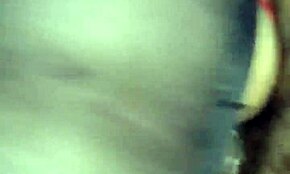 Любительская жена и муж в дикой домашней тройке ММЖ с незнакомцем