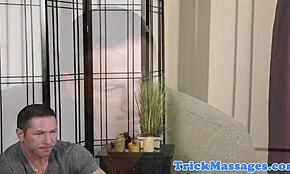 Massagem com a Gata, Gozada Forte na Buceta!