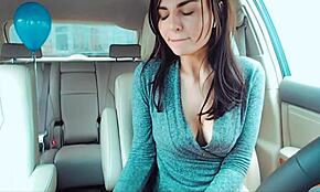 Envie de voir du sperme chaud couler dans ma voiture