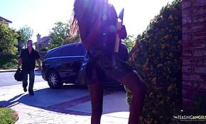 Tämä ebony-kaunotar imee kyrpää asiantuntevasti ryhmätoiminnassa