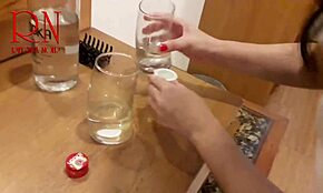 Slicka Naveln och Fittan på Berusad Slampa