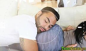 เฮ้ย ดูสาวสเปนสมัครเล่นดูดและเย็ดแรงๆ เลย!