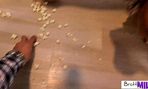 มิลฟ์แคสซี่ เดล อิสลา ต้องการให้ลูกชายเลี้ยงเย็ดแรงๆ