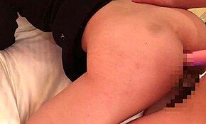 Hej Mai, ta analna igra sa perlama i dildosima u kadi je divlja! Ne mogu da verujem u dvostruku penetraciju i oralni finiš.