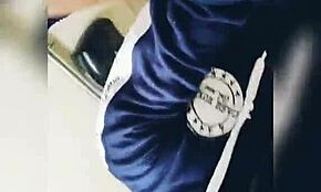 A francba, baszunk az Ampm fürdőszobában, próbálunk nem lebukni, a személyzet kint van! 😅