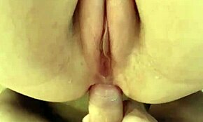 该死，她紧小18+屁股每次猛插