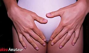 Tânără în clip homemade cu explozie masivă de spermă