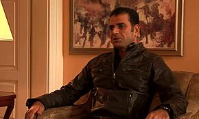 Druuna chytí otce s nejlepším kamarádem a přidá se