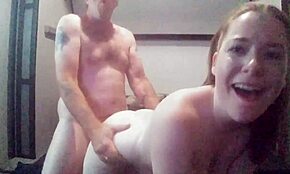 Si videl, kako nas snema, ko fukamo kot nori?