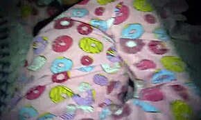 Styvfar tar mig hårt i mitt sovrum