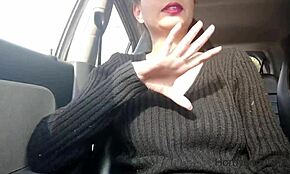 Bella indiana dita e sega su autostrada