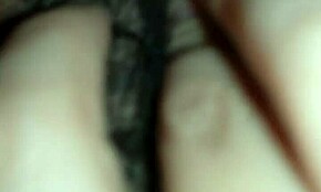 น้ำเงี่ยนในหีขนของเพื่อนบ้านหลังเซสชั่นโฮมเมดสุดบ้าคลั่ง หีเอเชียของเธอรับน้ำเงี่ยนทุกหยด