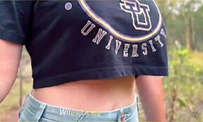 Sexy MILF blottlegger pupper på tur